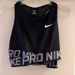Nike dri-fit crop